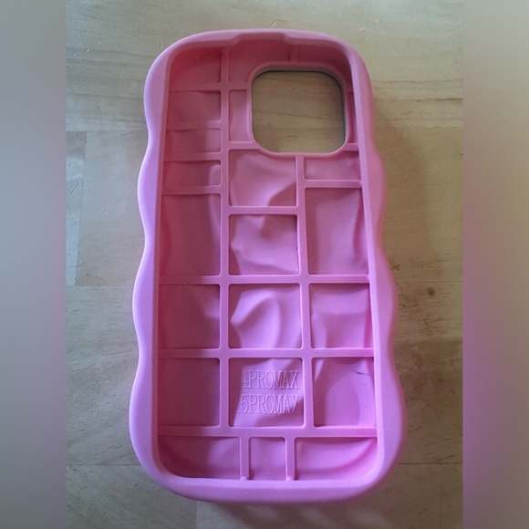 Disney Stitch Phone Case 💕 - Picture 3 of 5